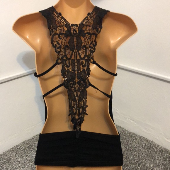 Sexy black tank top with lace open back size small - Picture 5 of 9